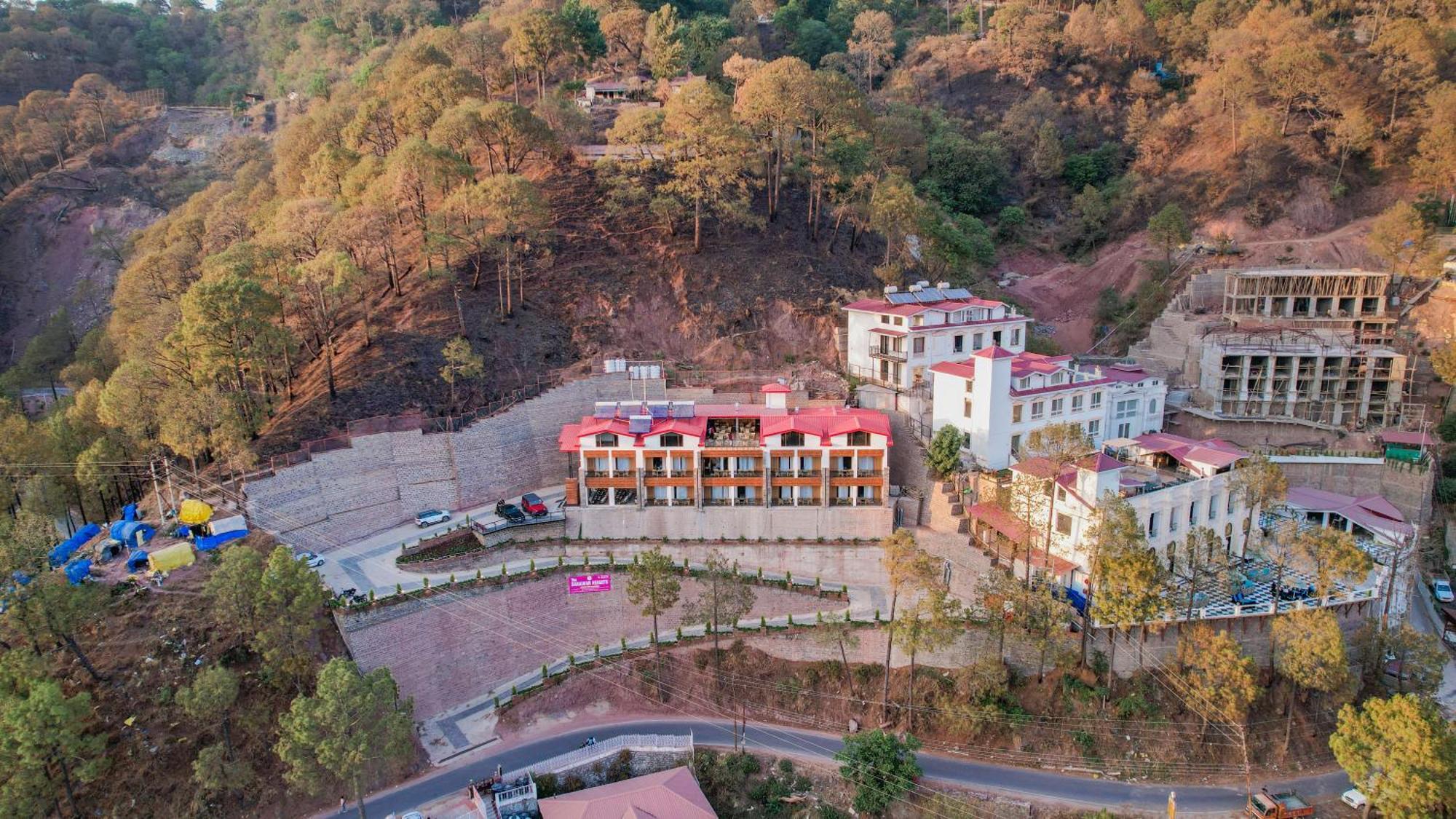 The Sanawar Heights I Kasauli I New Property Exterior foto